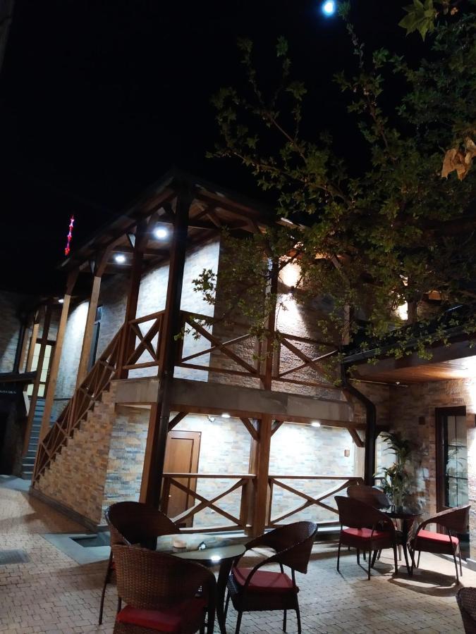 Boutique Living Hotel By Arta Yerevan Exterior photo